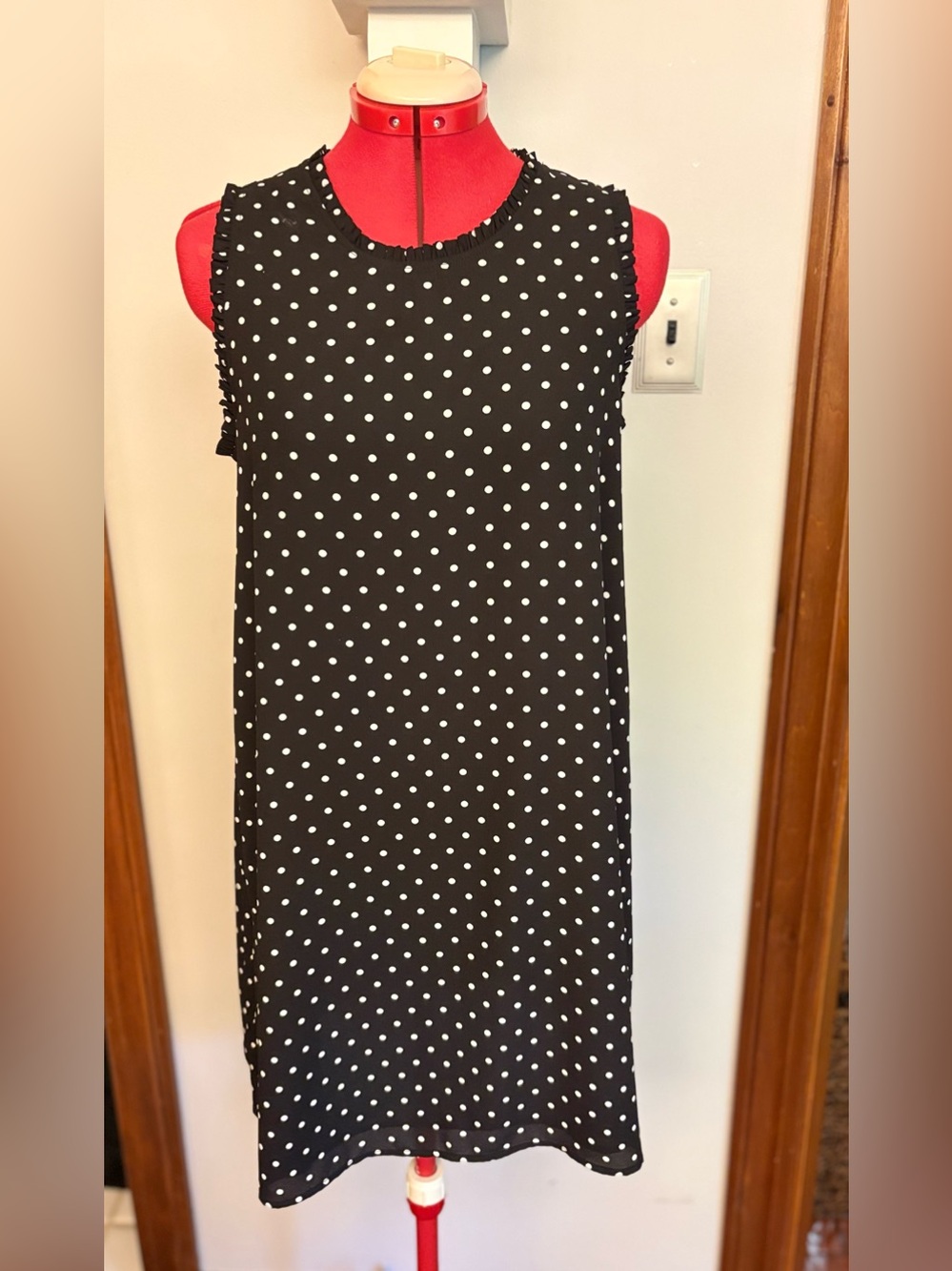 Katherine Barclay Black and White Polka Dot Sleeveless Shift Dress Size 8